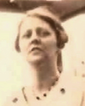 Photo of photos/Catherine Mary McLennan 1892-1972 portrait